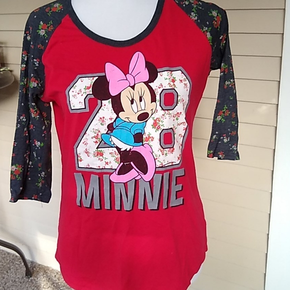Disney Tops - Disney minnie top